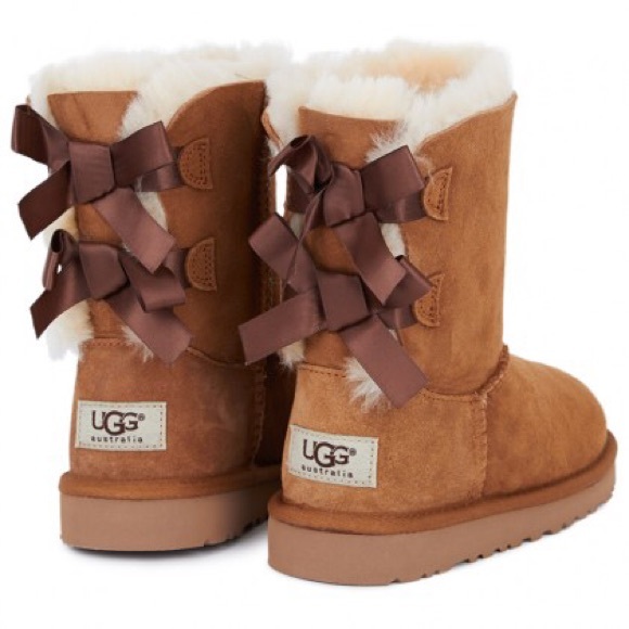 uggs brown bows